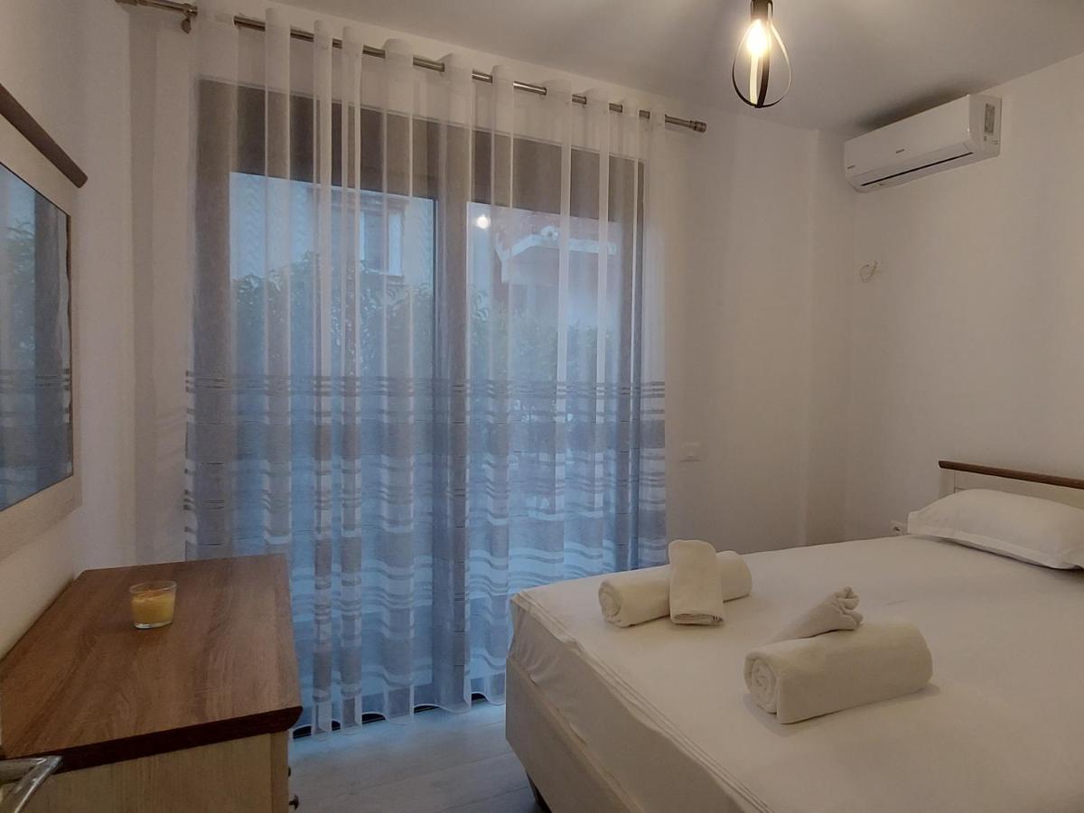 Duka Apartments Sarande Exterior photo
